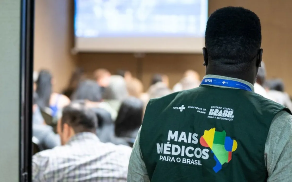 O Programa prtendw levar médicos para regiões de difícil acesso