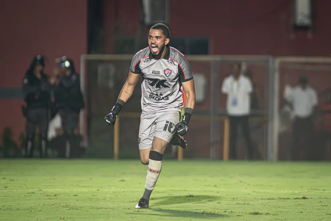 Lucas Arcanjo, goleiro do Vitória