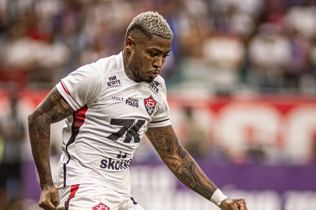 Marinho em campo pelo Vitória na Arena Fonte Nova