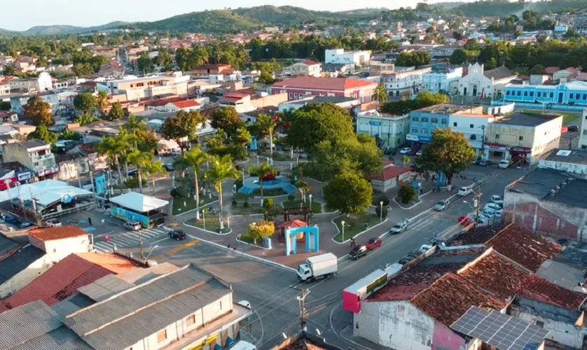 Cenário levanta suspeitas graves de fraude eleitoral e transferência irregular de títulos