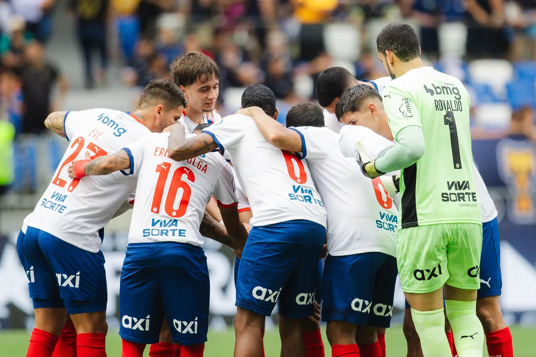 Bahia em campo contra o Remo