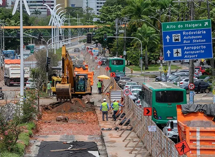 Obras na capital baiana