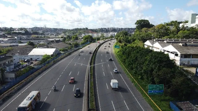 De acordo com a Polícia Rodoviária Federal (PRF), o acidente aconteceu no km 621