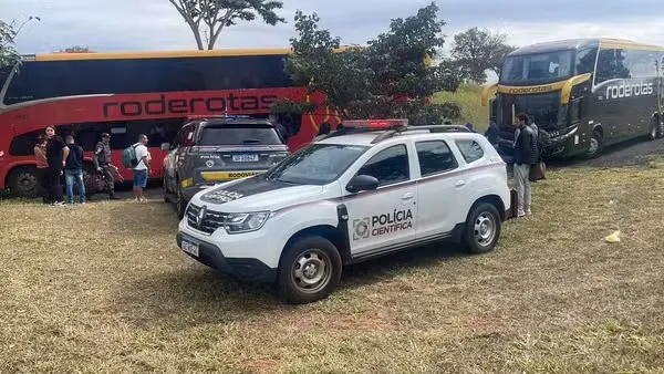 Imagem ilustrativa da imagem Mulher é encontrada morta em assento de ônibus durante viagem