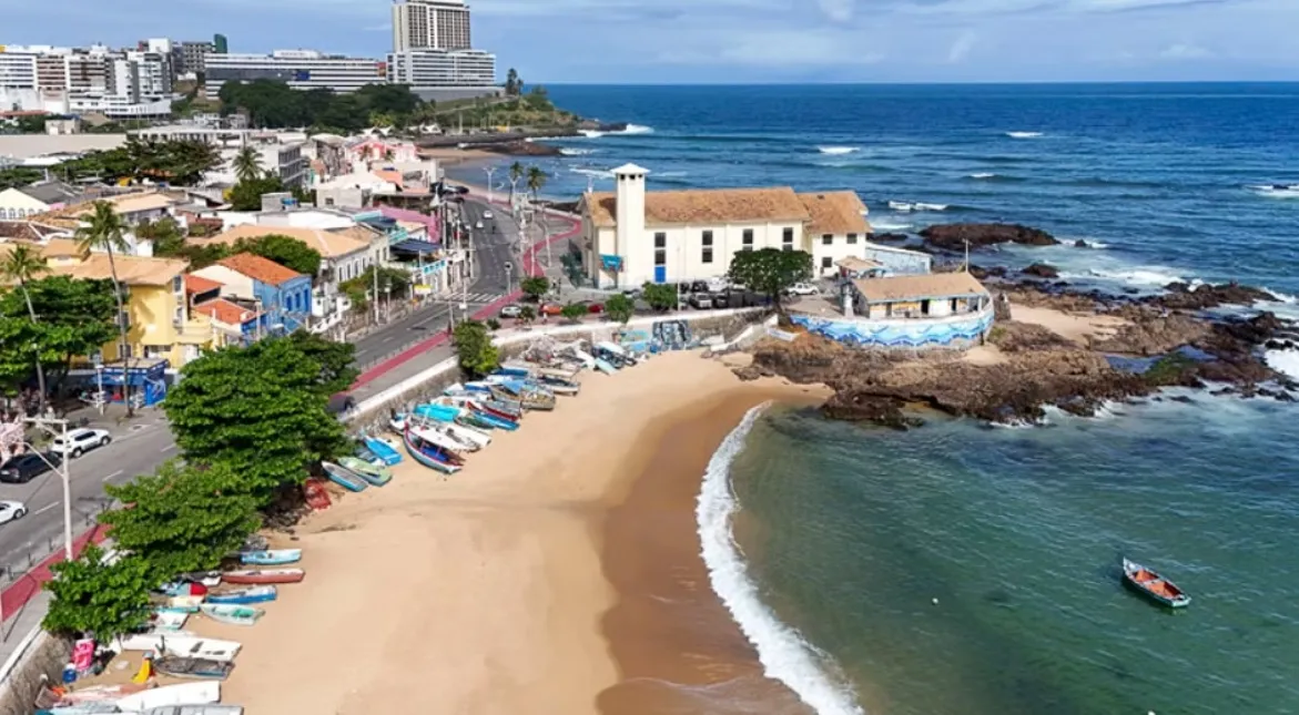 Imagem ilustrativa da imagem Mulher morre afogada na praia do Rio Vermelho, em Salvador