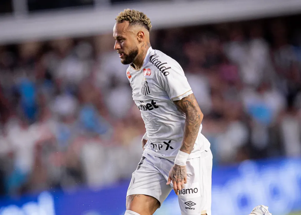 Neymar em campo pelo Santos