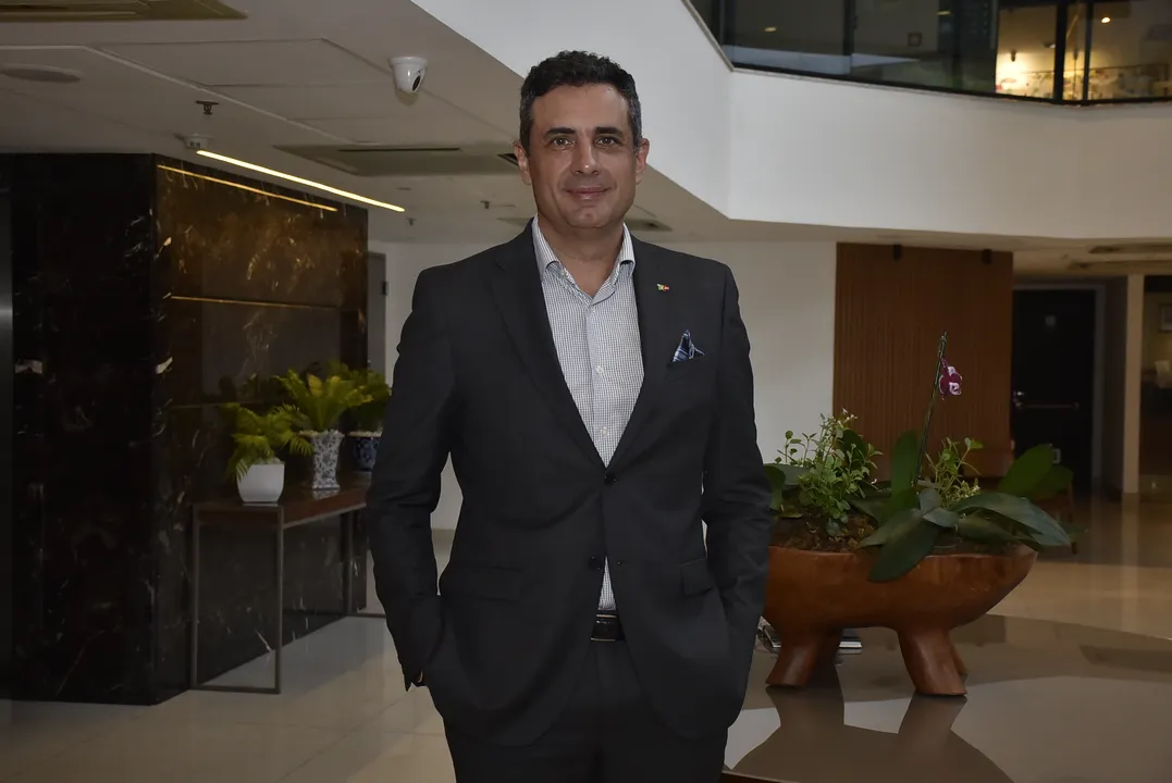 Carlos Antunes é um executivo e diretor da TAP Air Portugal para as Américas