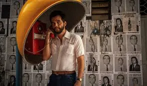Wagner Moura no poster do filme O Agente Secreto