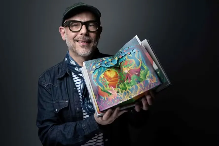 O designer brasileiro Eduardo Lima assina o projeto