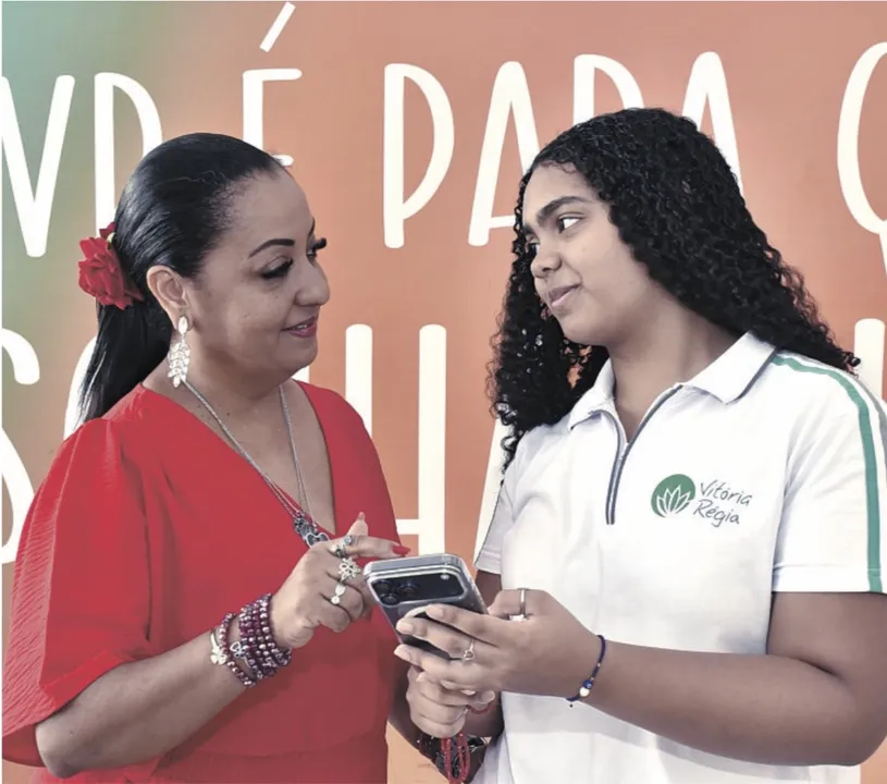 Silma Luzia e Maria Clara: vigilância consentida