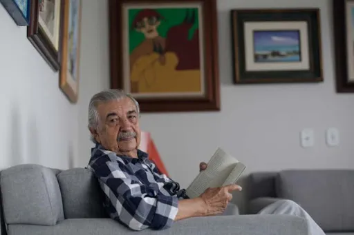 Imagem ilustrativa da imagem Poesia conduz Flori entre lirismo e Eros