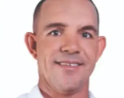 Almir bateu a cabeça ao mergulhar em local raso