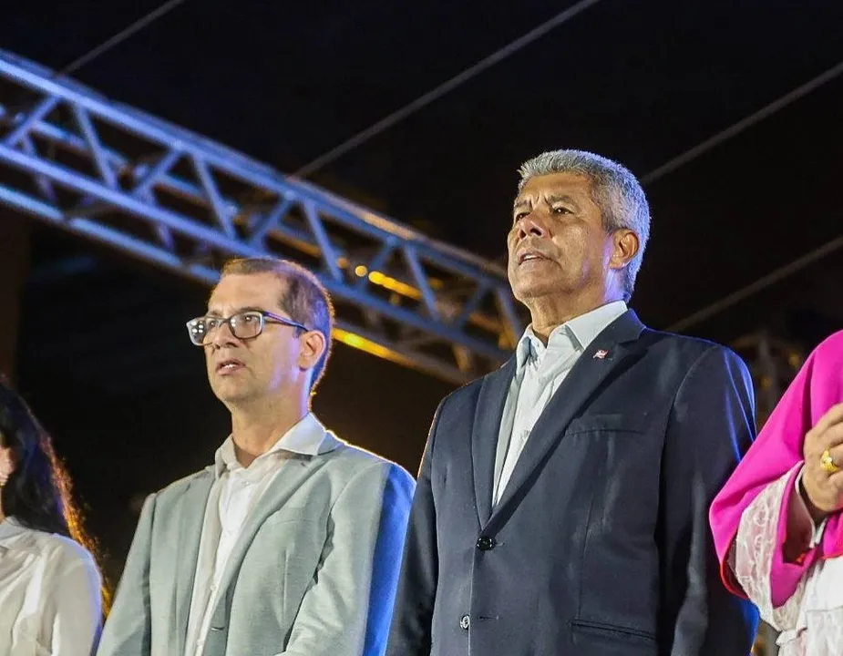 O prefeito de Teixeira de Freitas, Marcelo Belitardo, e o governador Jerônimo Rodrigues
