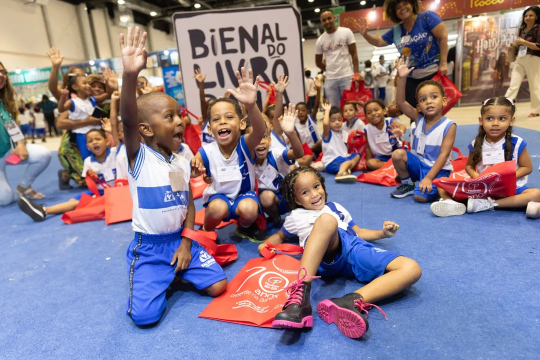 Prefeitura de Salvador leva 10 mil alunos à Bienal do Livro Bahia