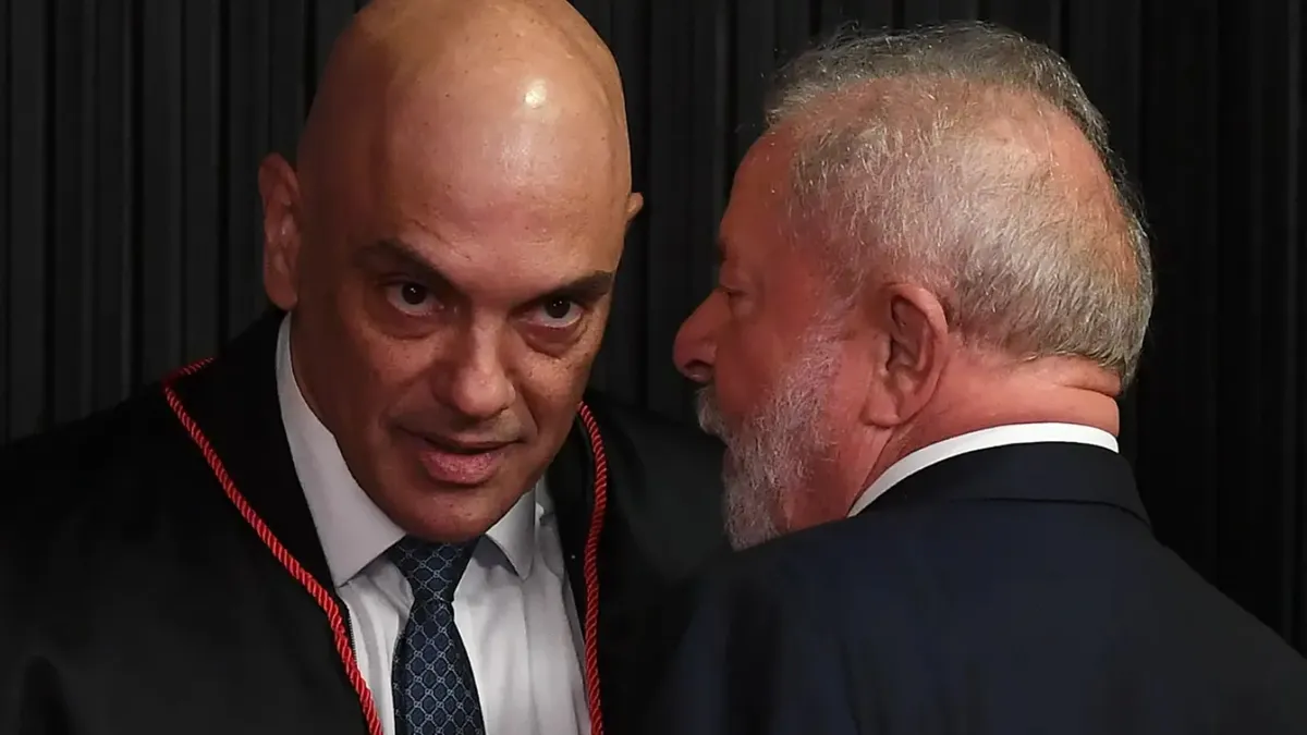 Ministro do STF, Alexandre de Moraes, e presidente Lula (PT)