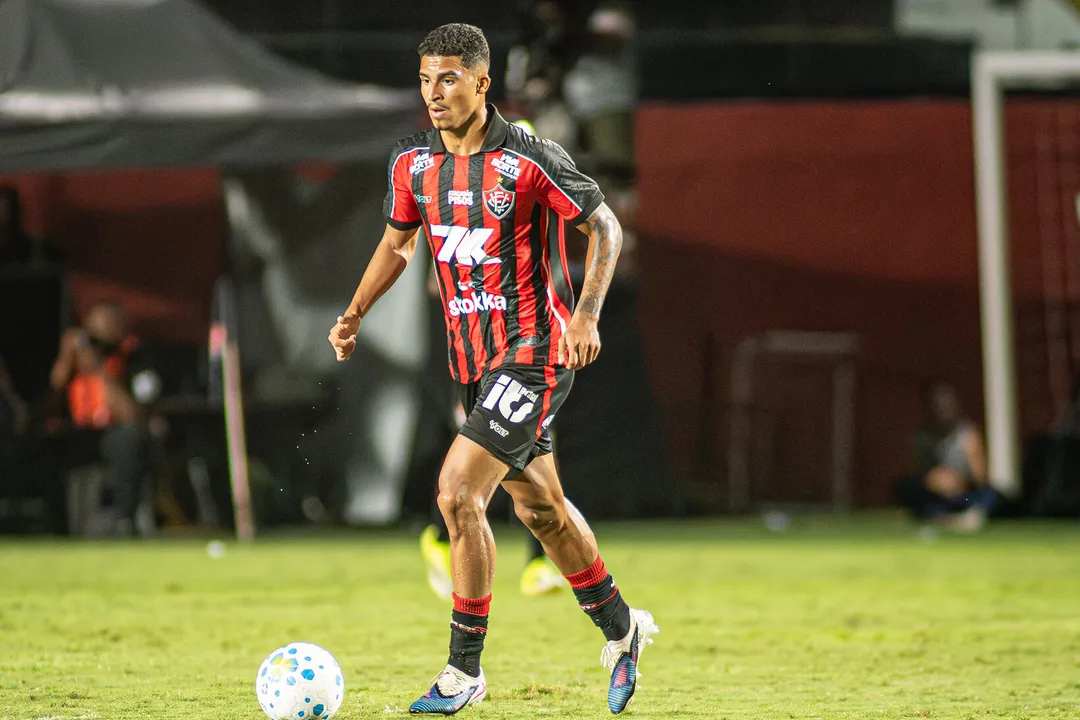 Renê, atacante do Vitória