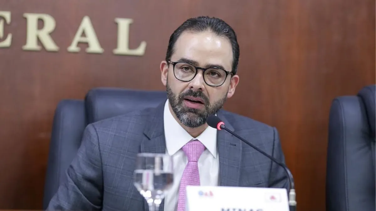 Sérgio Leonardo assume integralmente a defesa de Vorcaro.