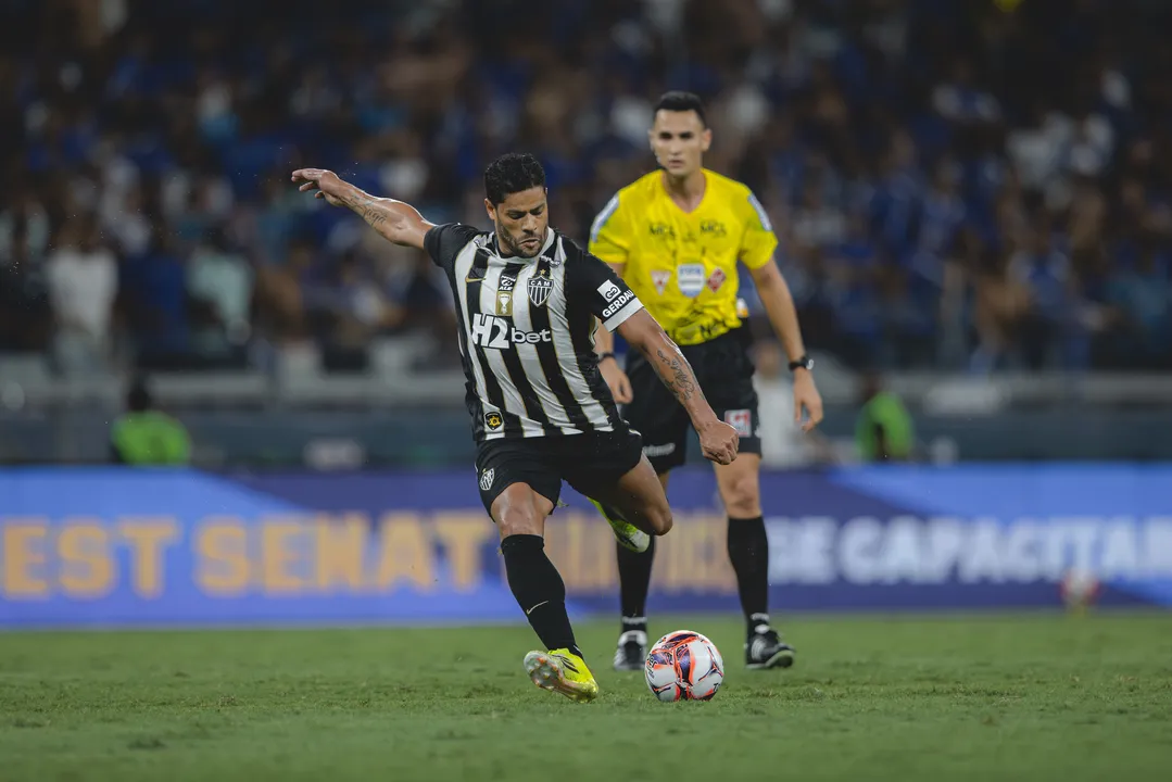 Imagem ilustrativa da imagem "Sangue quente", justifica Hulk sobre briga em Cruzeiro x Atlético-MG