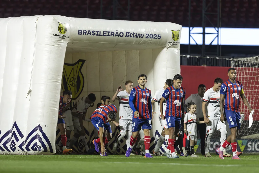 Bahia enfrenta São Paulo em duelo direto pelo G-4