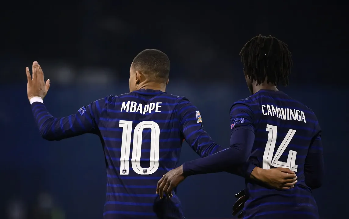 Kylian Mbappé e Eduardo Camavinga