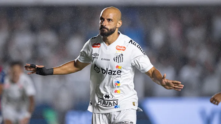 Thaciano em campo pelo Santos
