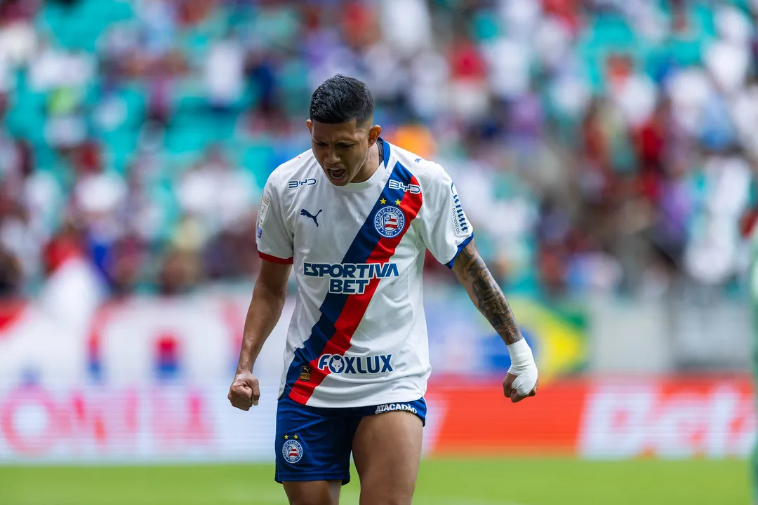 Bahia chega pressionado para duelo contra o Coritiba