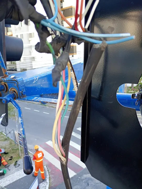 Semáforos de Salvador sofrem vandalismo intenso em 2025