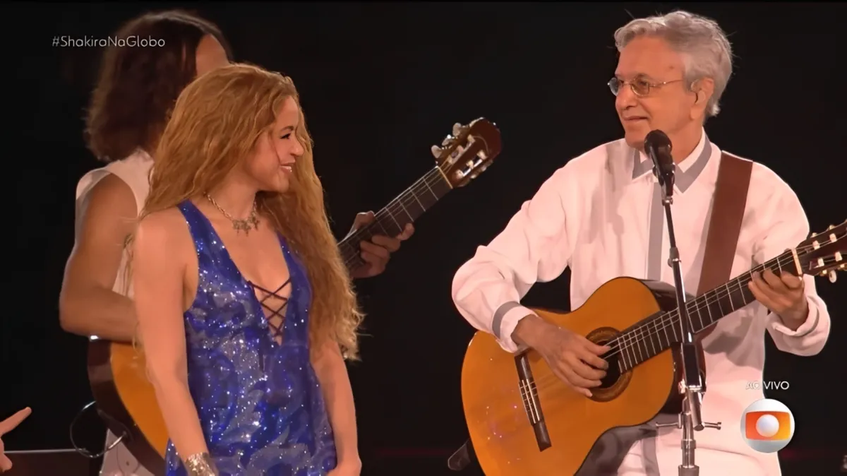 Ao lado de Caetano Veloso, Shakira provou que seu coração bate no ritmo da Bahia