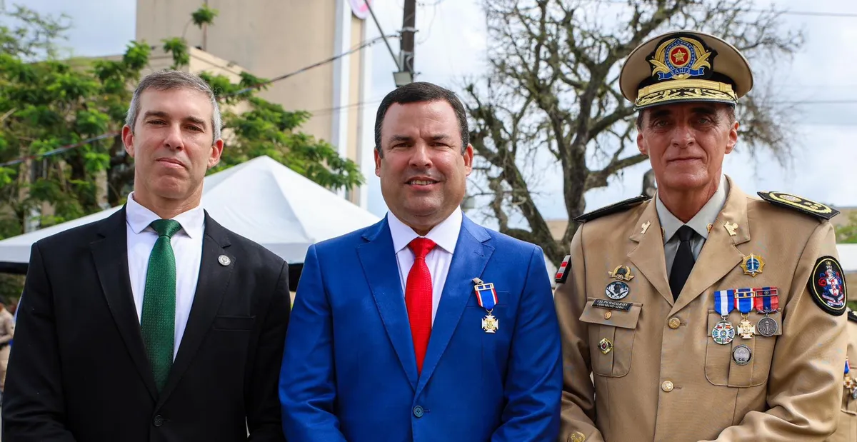 Imagem ilustrativa da imagem Superintendente da Sufotur recebe Medalha do Mérito Policial Militar