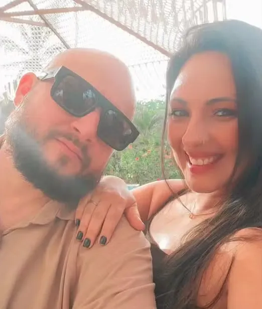 Suspeito Daniel Carlos ao lado da vítima Juliana Guaraldi