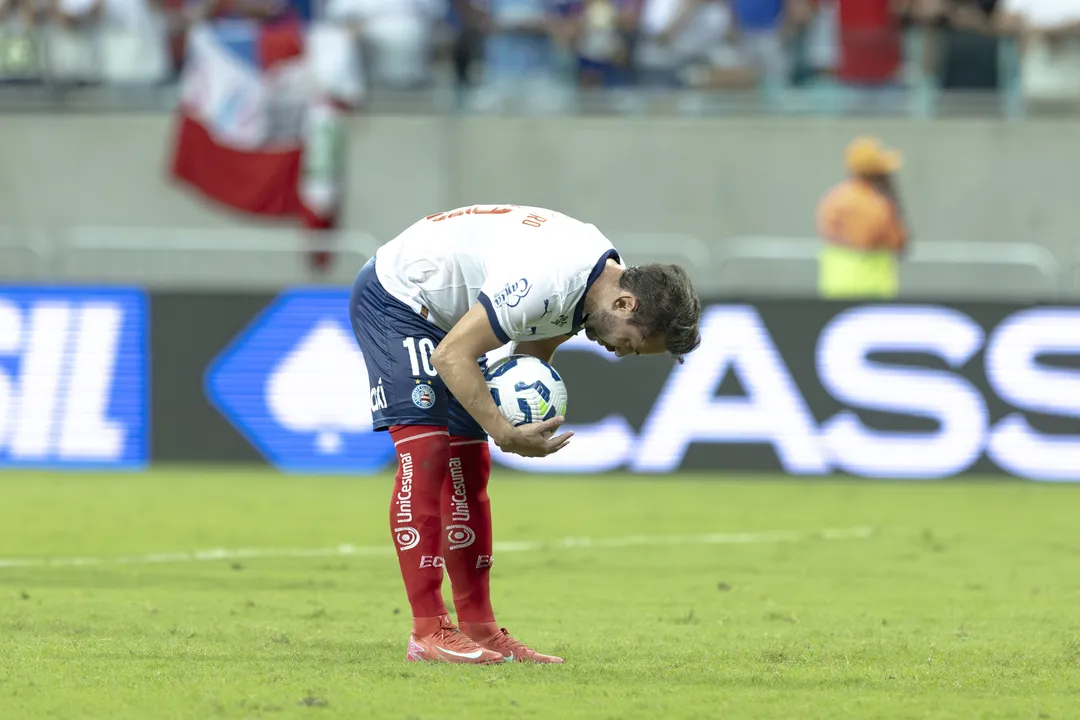 Everton Ribeiro, meio-campista do Bahia