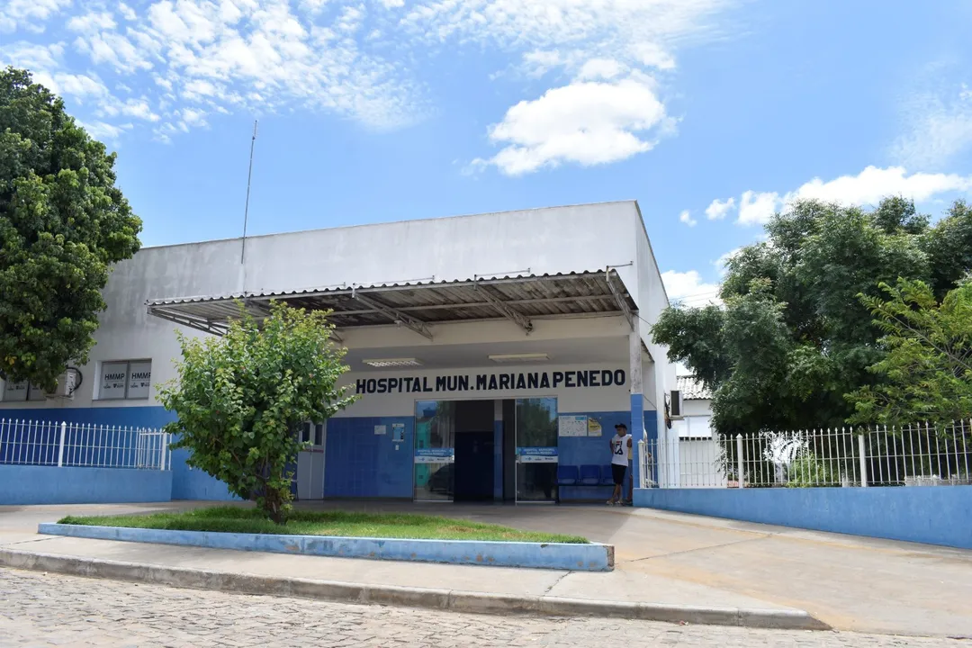 Entrada do Hospital Mariana Penedo