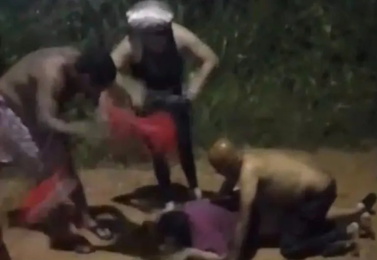 Moradora passou mal e caiu na rua