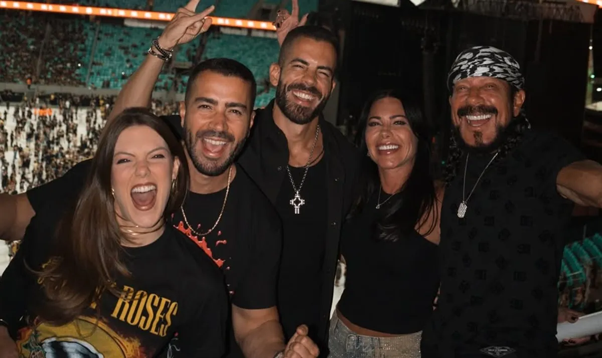 O cantor Bell Marques e família marcaram presença no show do Guns N' Roses em Salvador