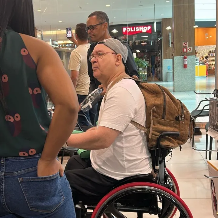Herbert Vianna em shopping de Salvador
