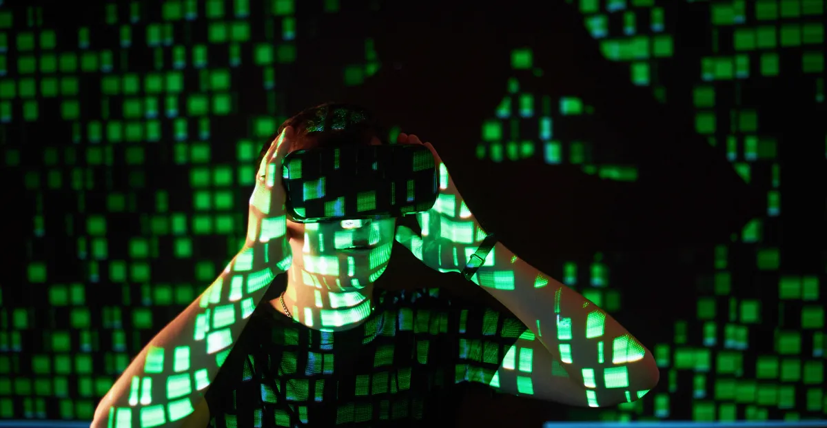 Homem em realidade virtual