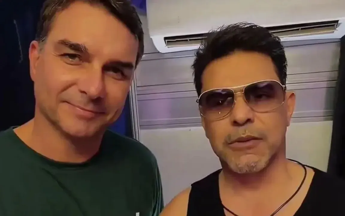 Zezé Di Camargo e Flávio Bolsonaro juntos