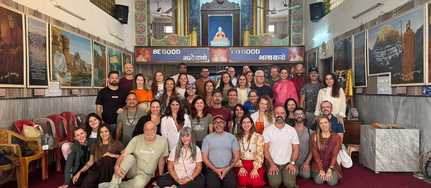 Grupo de brasileiros que não consegue sair do Catar