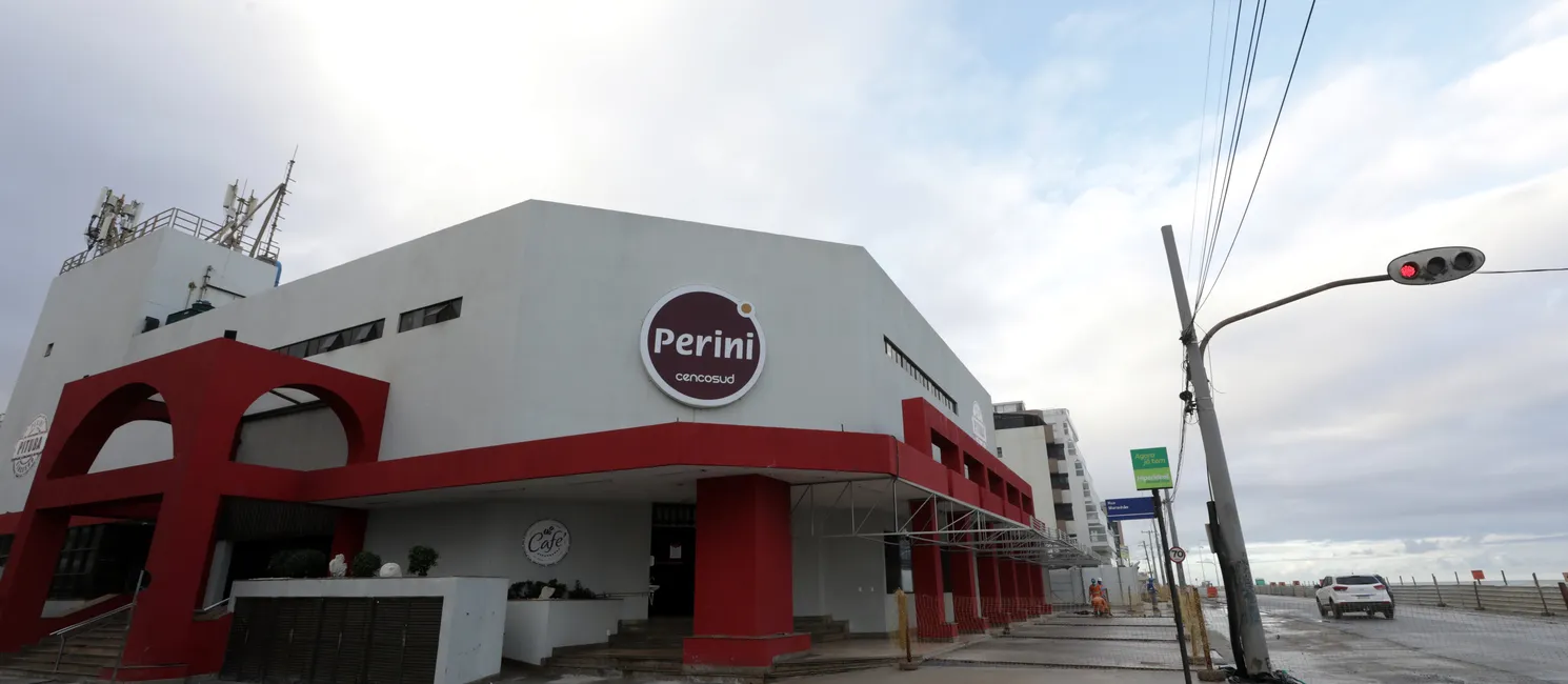 Fachada da Perini, na Pituba, Salvador (BA)