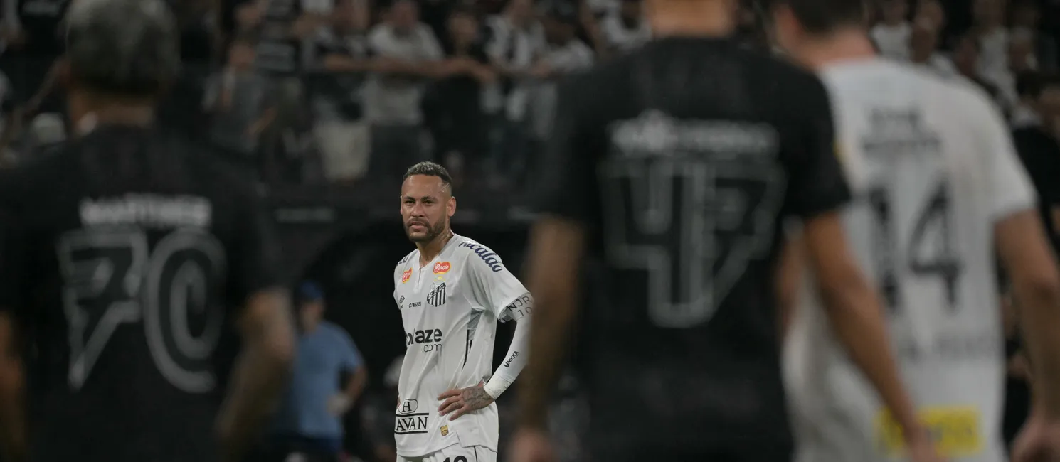 Neymar passou a jogar mais próximo do gol no Santos