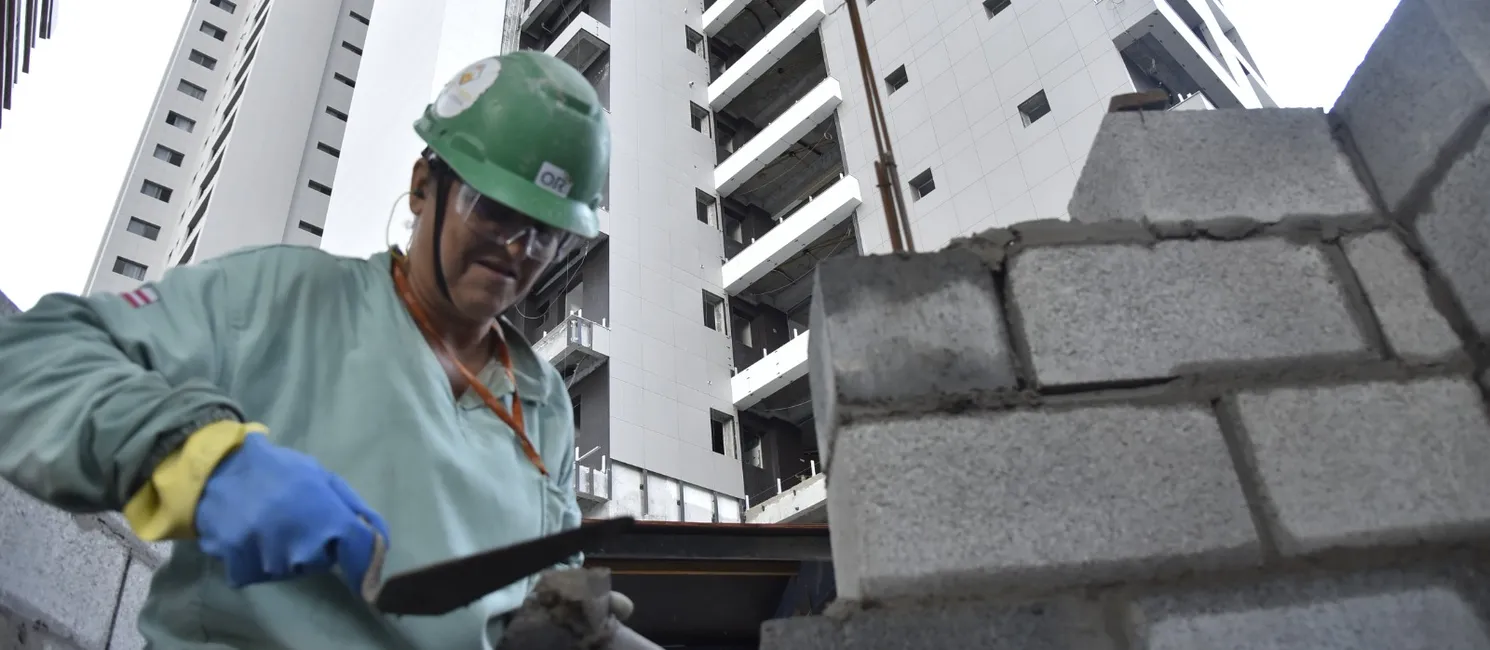 Maria Marli faz história ao ajudar a construir o maior prédio da Bahia