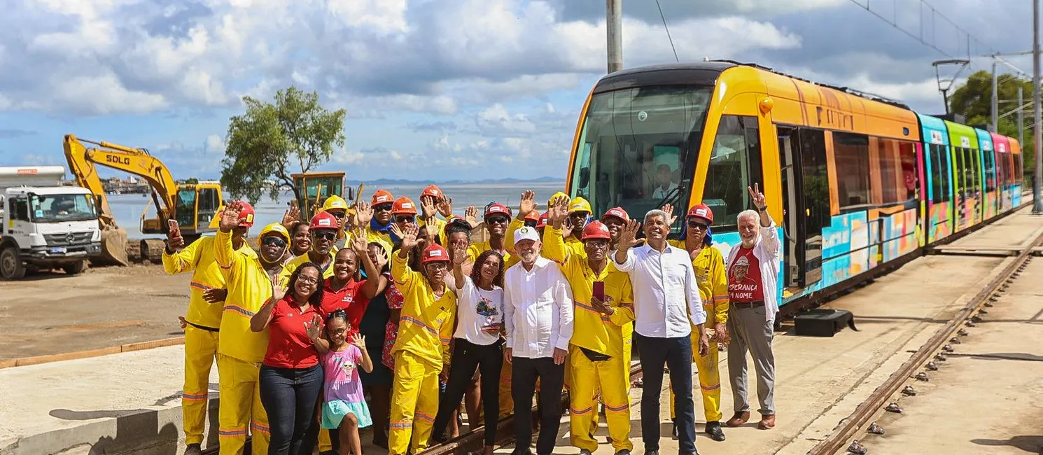Lula e Jerônimo visita o VLT de Salvador