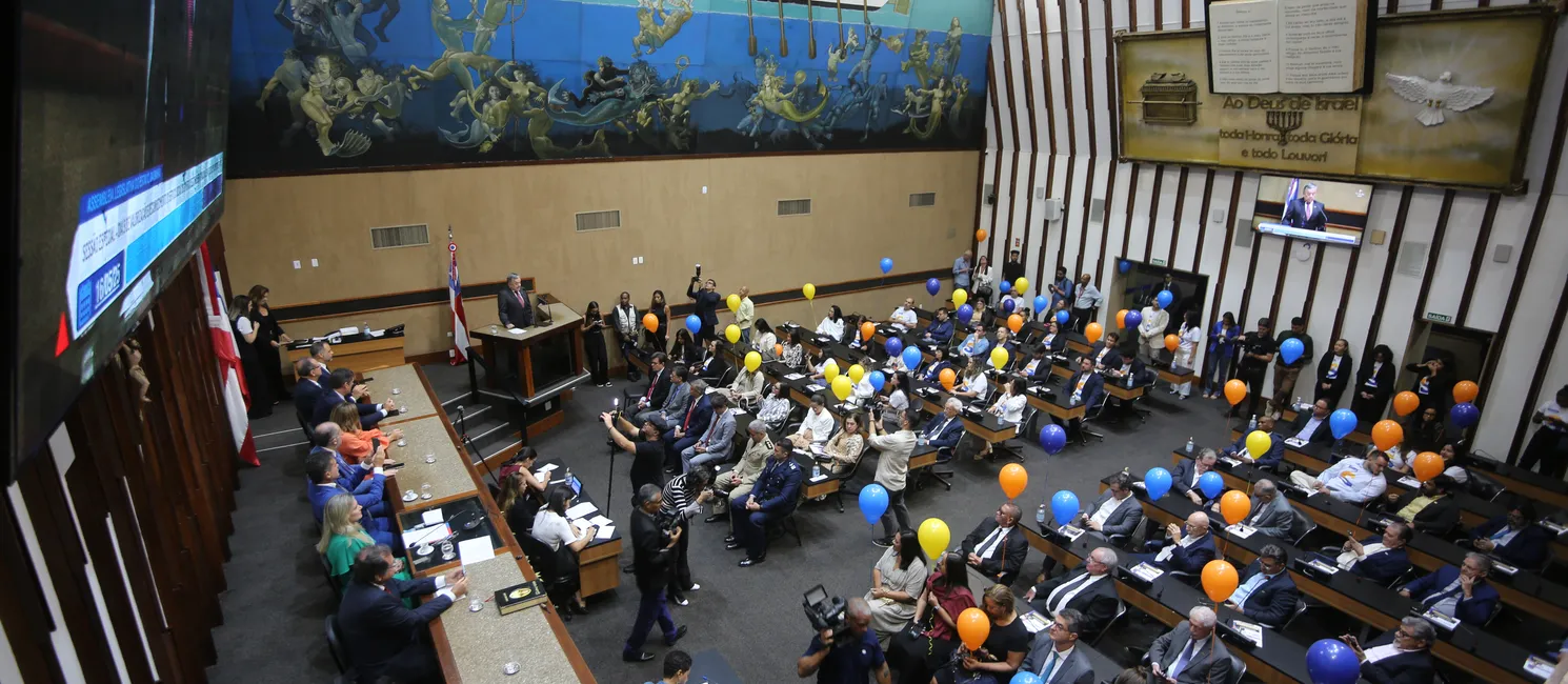 Partidos ficam sem deputados na Alba 

Sessão solene de abertura da Semana S da Fecomércio, Sesc e Senac BA no auditório da Alba - Assembléia Legislativa da Bahia

Na foto:  Imagem geral do auditório

Foto: Olga Leiria / Ag. A TARDE

Data:16/05/2025
