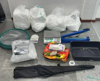 Mulher é flagrada com cerca de 70kg de cocaína em Feira de Santana