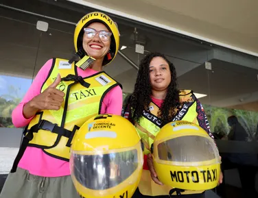 Mototaxistas e motofretistas recebem EPIs e certificação em Feira - Imagem