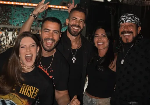 Saiba quem é o novo namorado de Deborah Secco