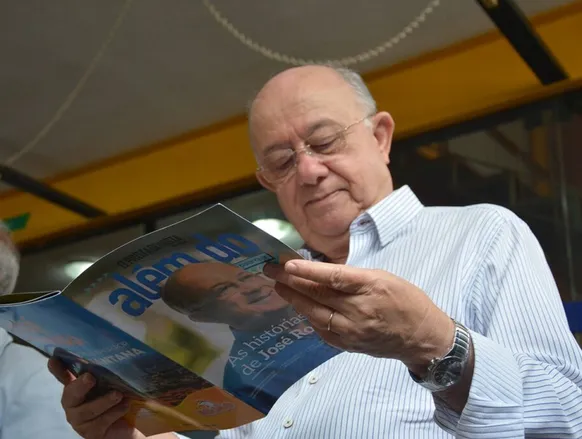 Revista revela bastidores da vida de prefeito do interior - Imagem