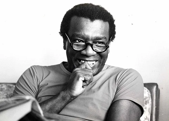 Imagem ilustrativa da imagem Biógrafo zela pelos 100 anos de Milton