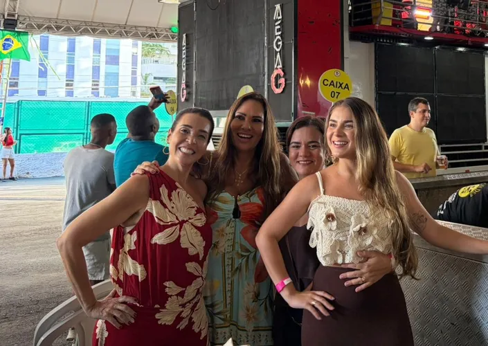 Imagem ilustrativa da imagem Feijoada ao Mar reúne nomes de destaque e reforça protagonismo no calendário social de Salvador