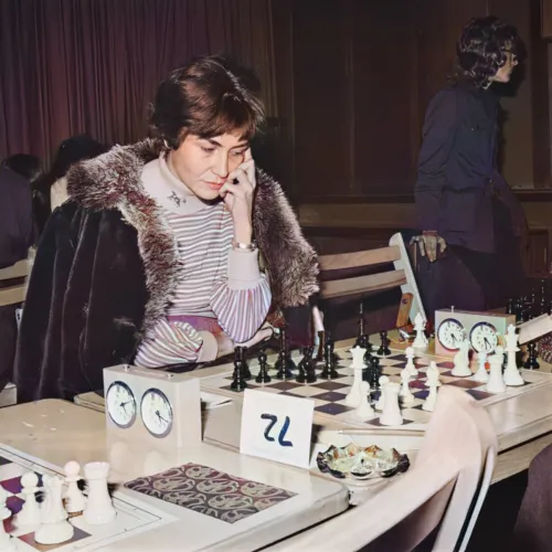 Ruth Volkl Cardoso, Fundadora da FBX | London Chess Congress em iIslington, Reino Unido , 11 de dezembro de1973